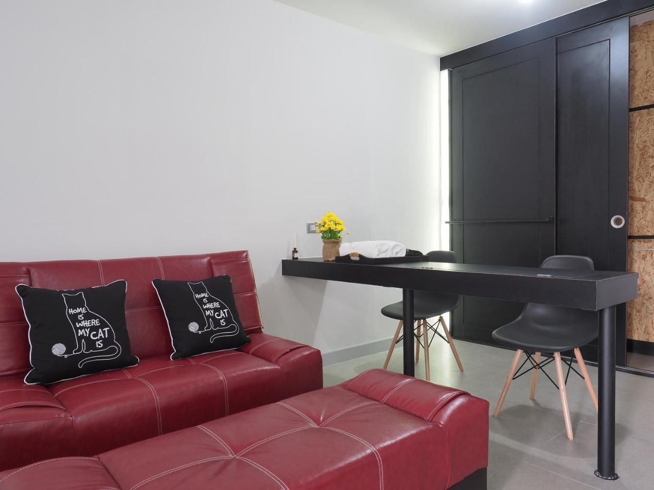Отель Beam House Patong Экстерьер фото
