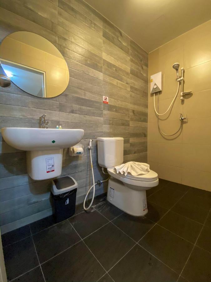 Отель Beam House Patong Экстерьер фото