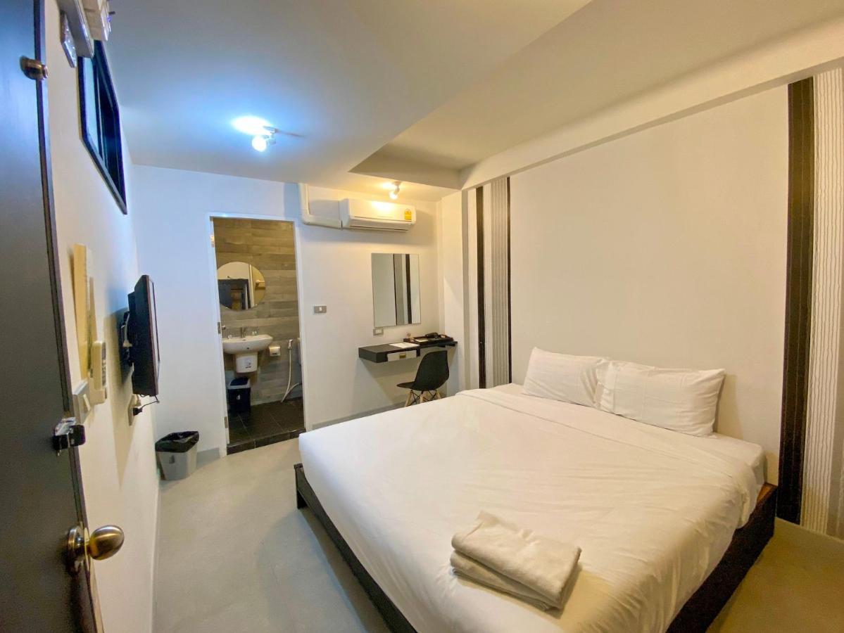 Отель Beam House Patong Экстерьер фото